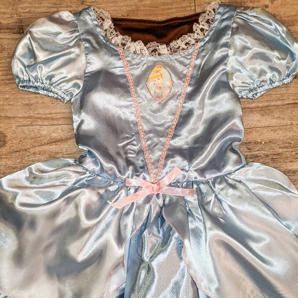 New REVERSIBLE Disney Cinderella Dress - Picture 3 of 12